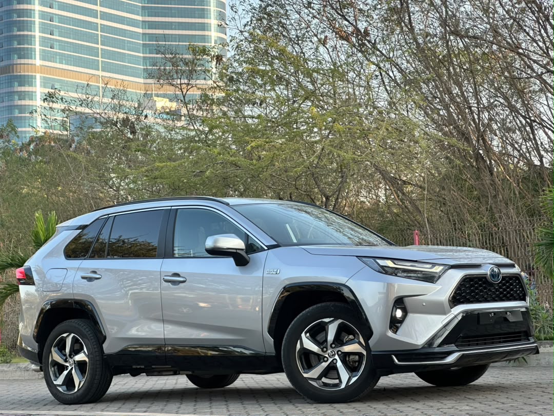 TOYOTA RAV4 GR SPORT